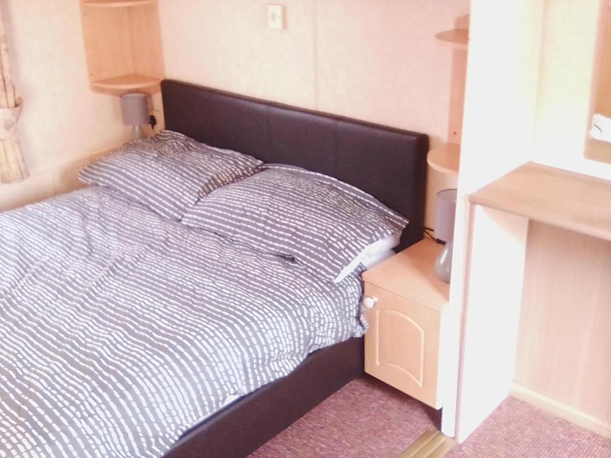 Cosy Chalet Mobile Home , Peace & Quiet Dingle Ngoại thất bức ảnh